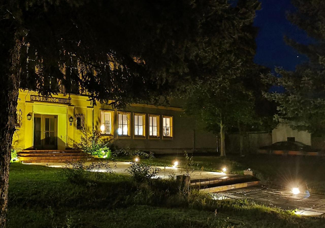 Hotel Spreewaldschule 란겐그라사우 외부 사진